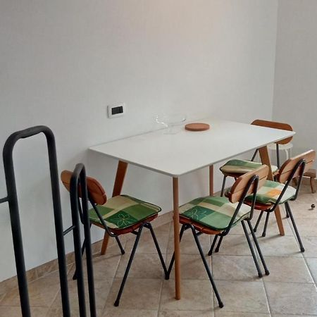 Apartment Iva ノヴィ・ヴィノドロスキー エクステリア 写真